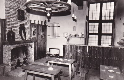 Noville-les-Bois - Fernelmont XIVe Siècle 2222  Le bar