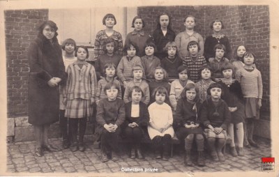 Bierwart - Classe des filles de l'école communale 1930