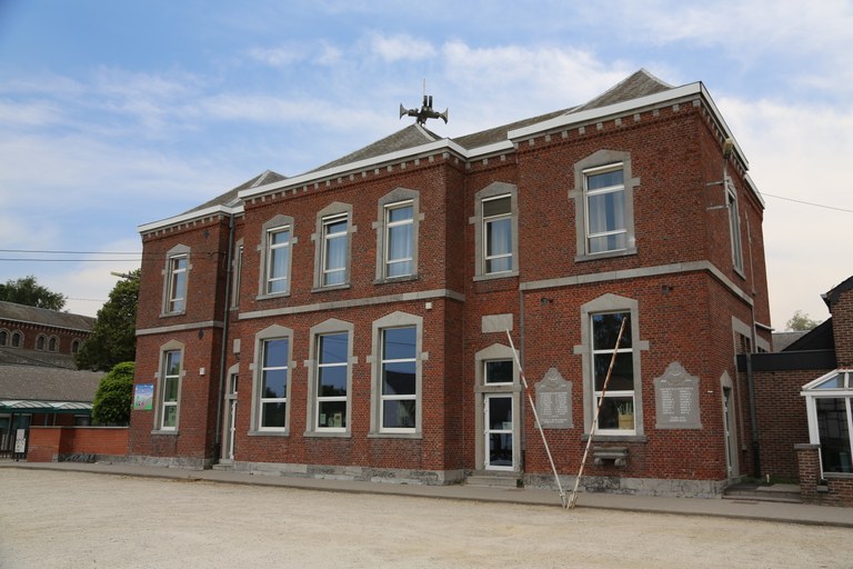 Bierwart école @province namur.JPG