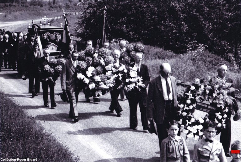 Cortège porteur de gerbes